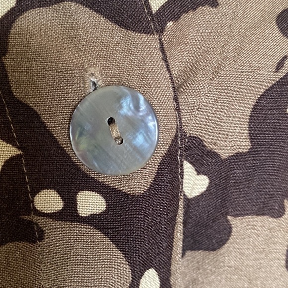 East 5th linen button down blouse. Pebble print, collared Mature brand Size PL - Picture 4 of 10